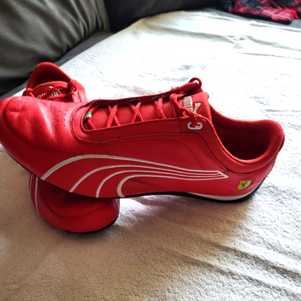 PUMA sport lifestyle sneakers Ferrari size 11
